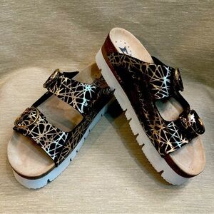 MEPHISTO SZ 37 Vandy Slide On  Soft-Air Technology Gold Black Colourway Sandals